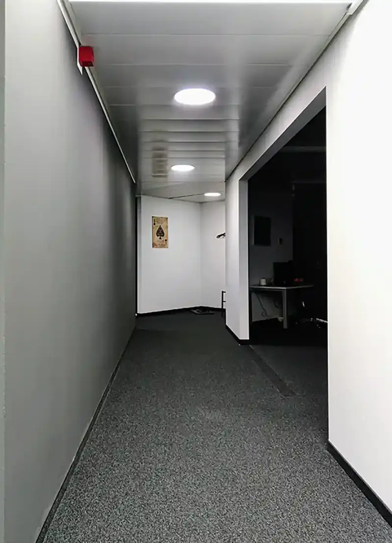 Modernisierter Pausenraum eines Softwarebüros in München nach der Renovierung durch A+S GmbH.